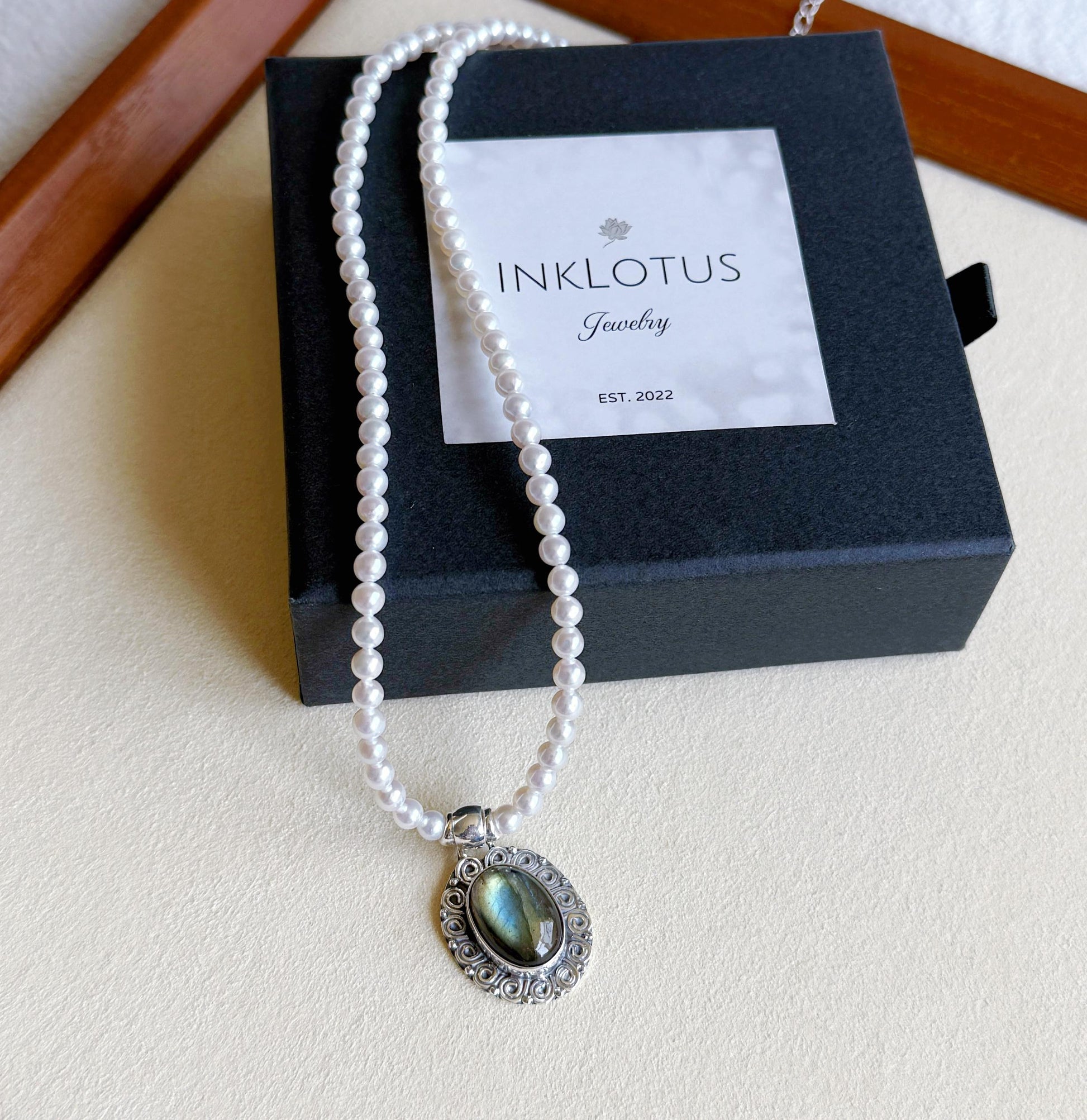 Freshwater Pearl Necklace: Sterling Silver Labradorite Pendant, Adjustable Choker