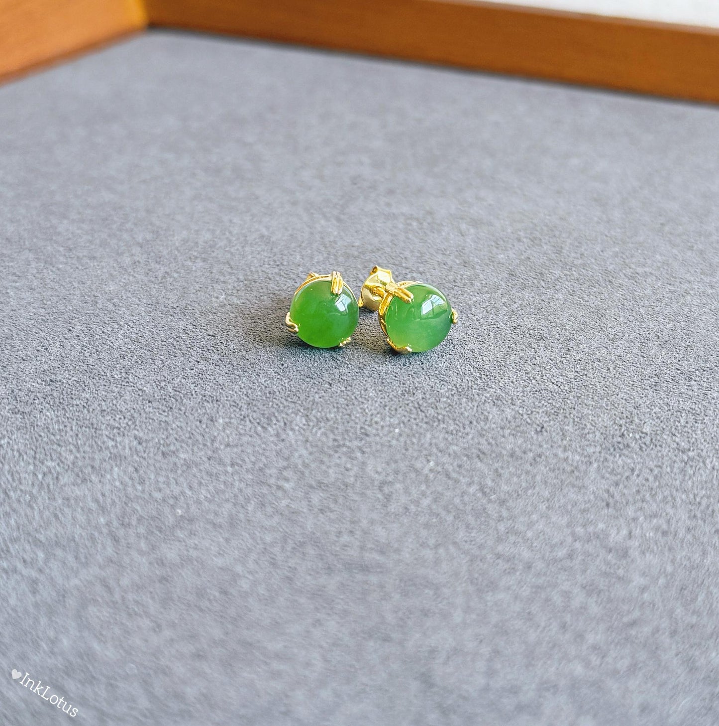 8mm Green Nephrite Jade Stud Earrings