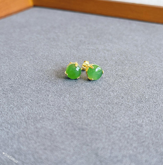 8mm Green Nephrite Jade Stud Earrings