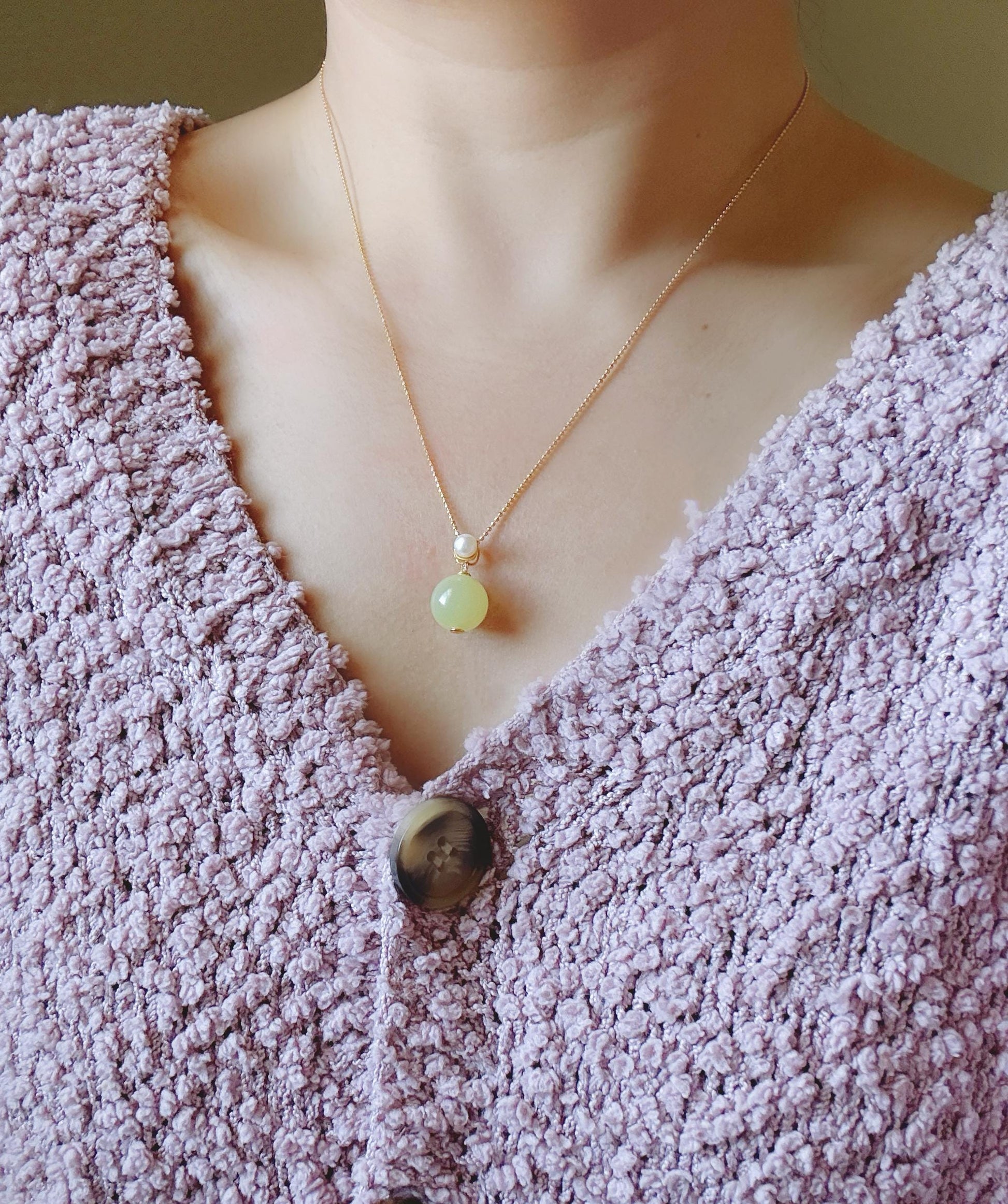 Yellow Jade & Pearl Pendant – 18K Gold