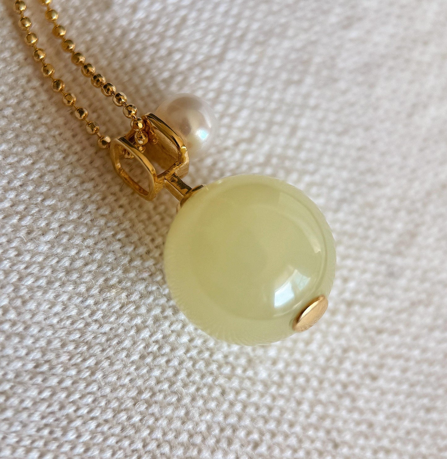 Yellow Jade & Pearl Pendant – 18K Gold