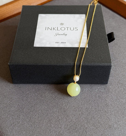 Yellow Jade & Pearl Pendant – 18K Gold