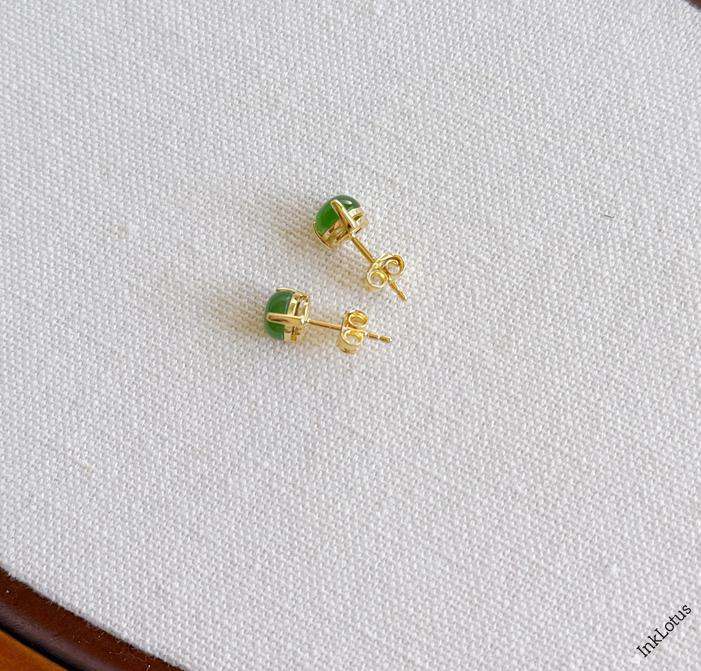 6mm Green Nephrite Jade Stud Earrings