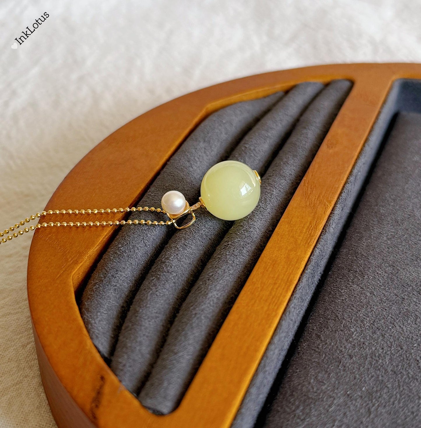 Yellow Jade & Pearl Pendant – 18K Gold