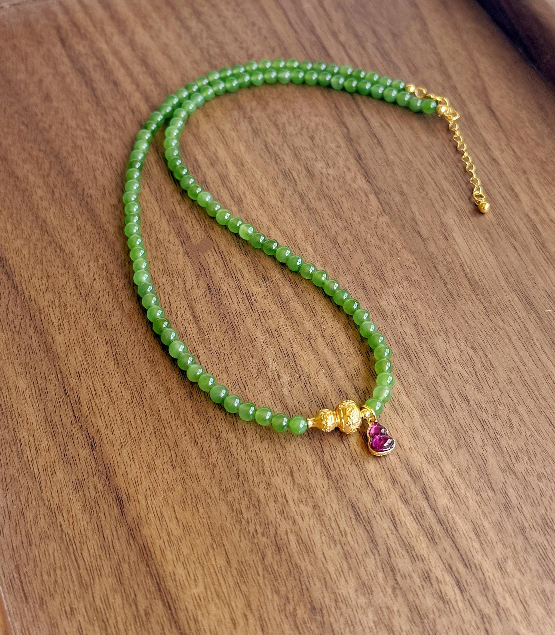Handmade Green Jade Beaded Choker | Gold Gourd, Garnet Accents