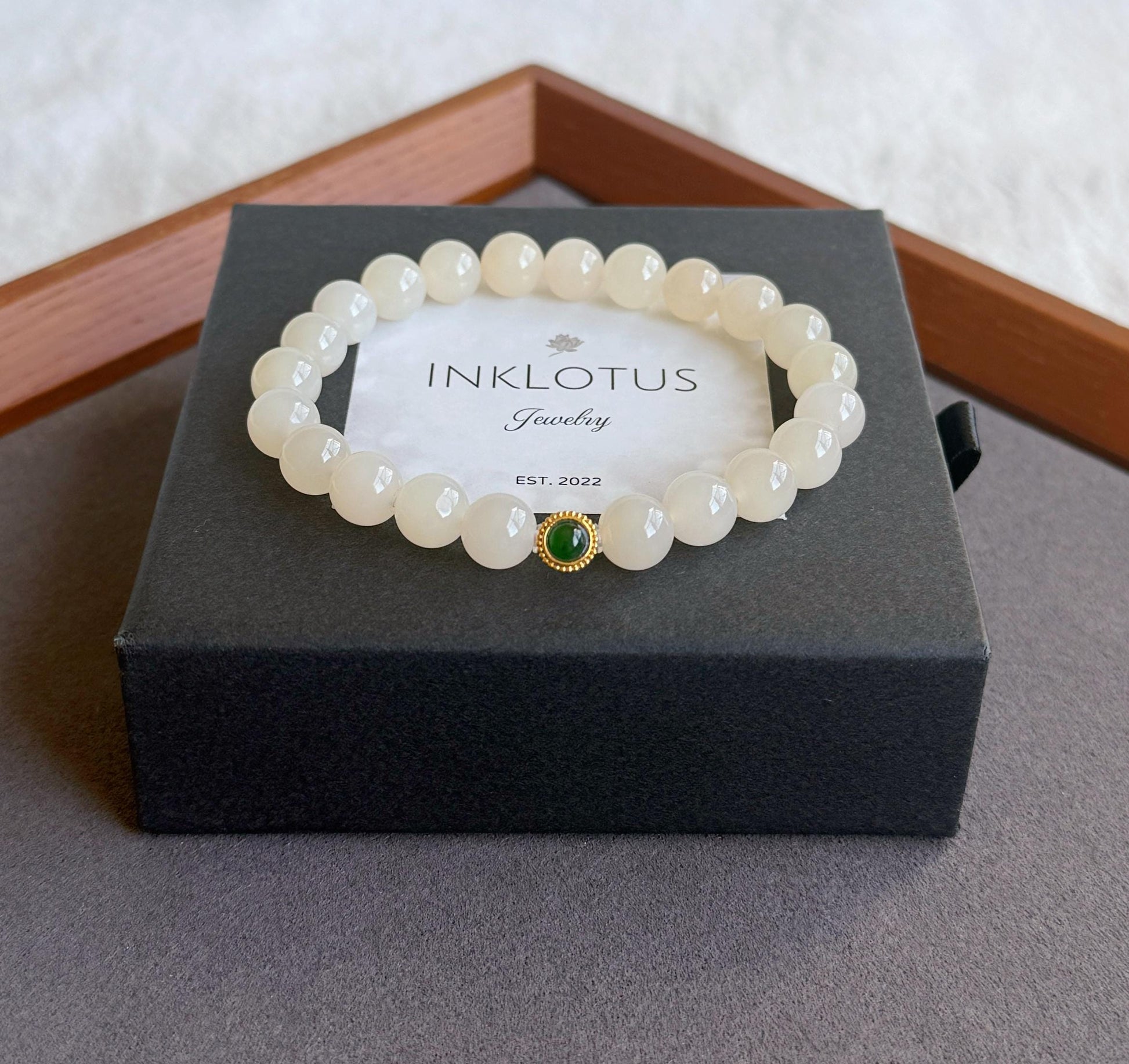 8mm Natural Nude Pink Nephrite Jade Beaded Bracelet – 18K Gold Green Jadeite Accent