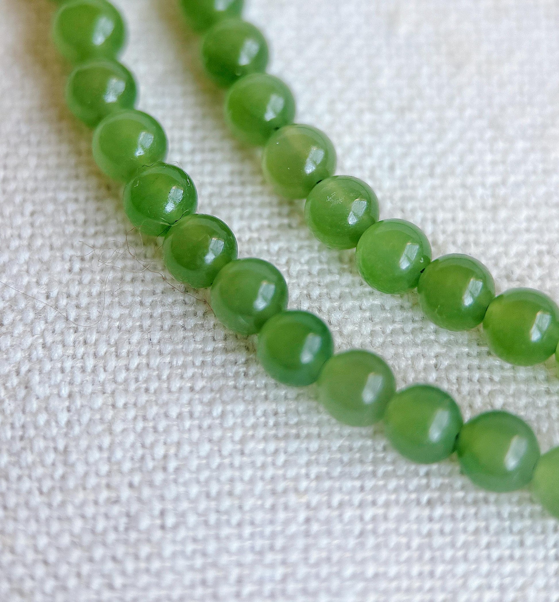 Handmade Green Jade Beaded Choker | Gold Gourd, Garnet Accents
