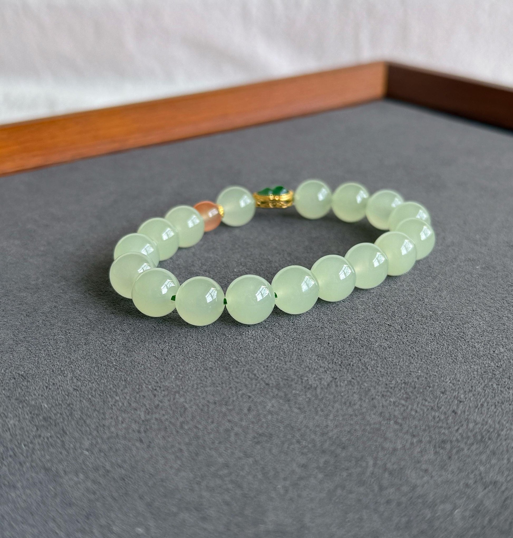 10mm Natural Nephrite Jade Bracelet | 18K Gold Jadeite Gourd & Red Agate Accent