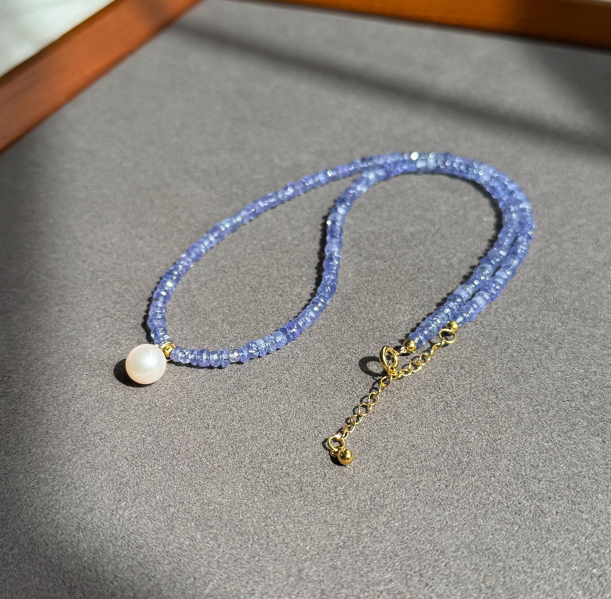 Natural Tanzanite Beaded Necklace | 2*4mm Faceted Gemstone | 18K Gold Freshwater Pearl Pendant | Minimalist Jewelry
