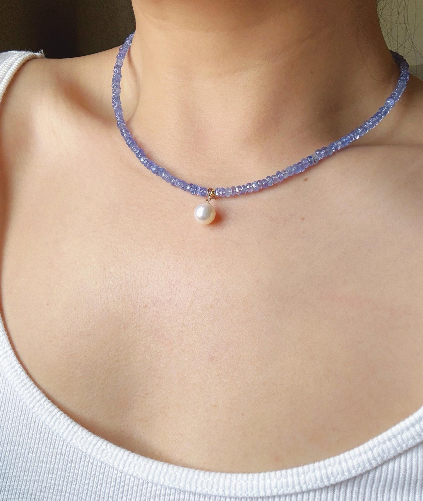 Natural Tanzanite Beaded Necklace | 2*4mm Faceted Gemstone | 18K Gold Freshwater Pearl Pendant | Minimalist Jewelry