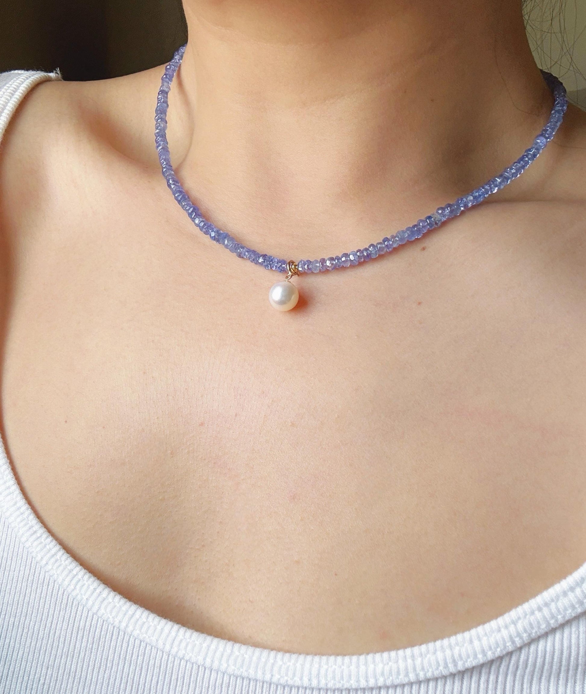 Natural Tanzanite Beaded Necklace | 2*4mm Faceted Gemstone | 18K Gold Freshwater Pearl Pendant | Minimalist Jewelry