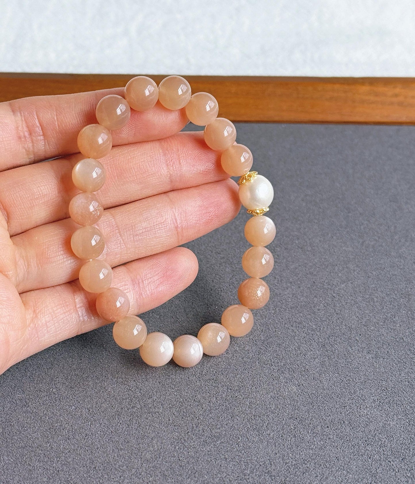 8.5mm Natural and High-grade Peach Moonstone with Freshwater Pearl Bracelet | New Beginnings & Feminine Energy