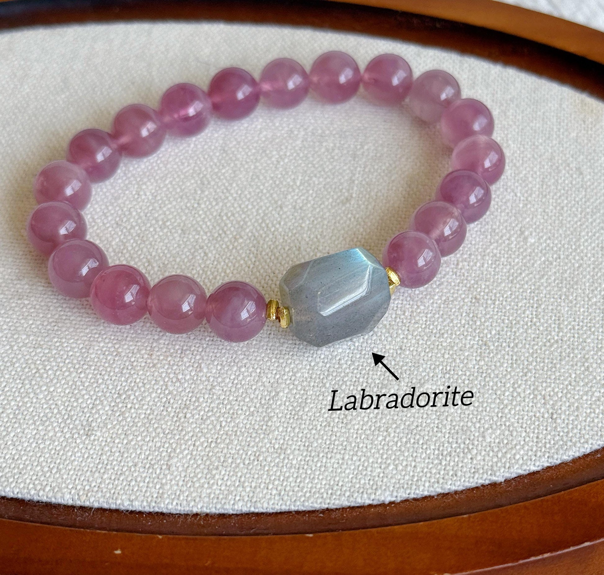 Natural Madagascar Rose Quartz Bracelet | 8.5mm Pink-Purple Gemstone Beads with Labradorite Centerpiece