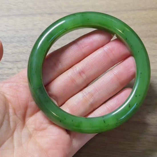 Certified Green Nephrite Jade Bangle 59mm | Natural and Fine Jade Jewelry
